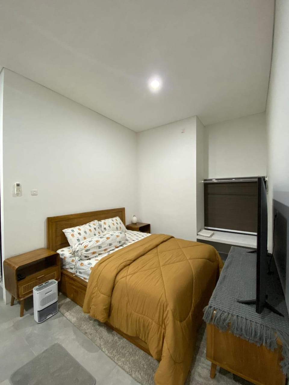 Communal lounge/ TV room, Bed, TV and multimedia, Bedroom