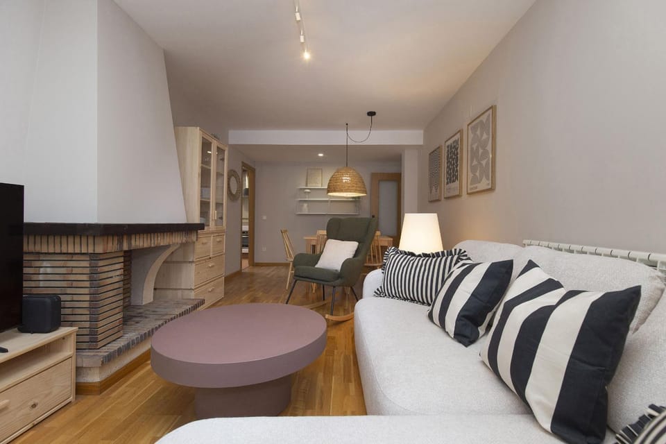 Communal lounge/ TV room, Living room