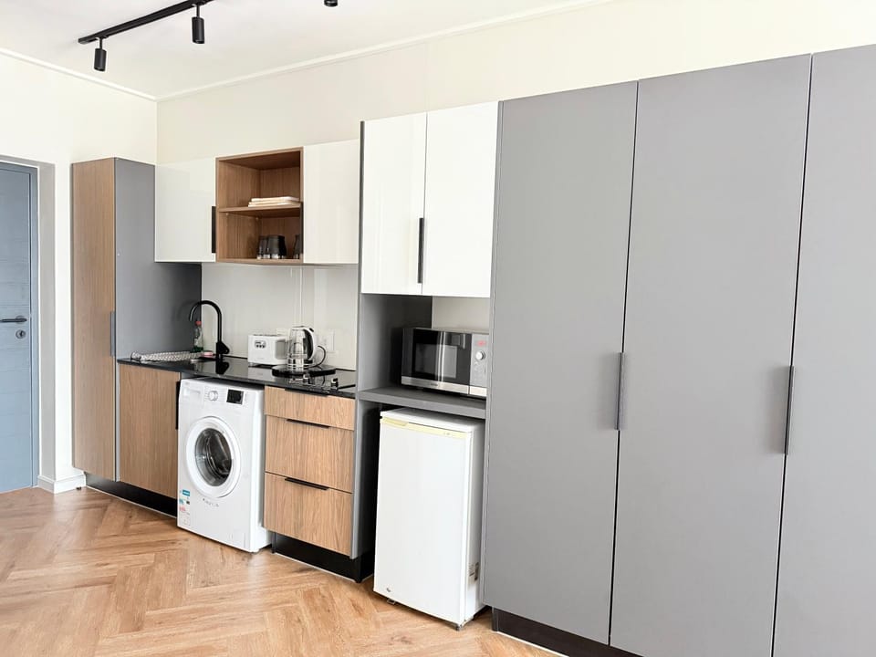 Luxe Studio - On Park near Canal walk Century City Apartment in Cape Town