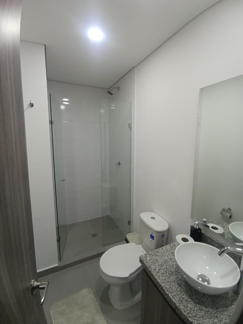 Apartamento amoblado, Edificio Avanzzare T2-203 Apartment in Bogota