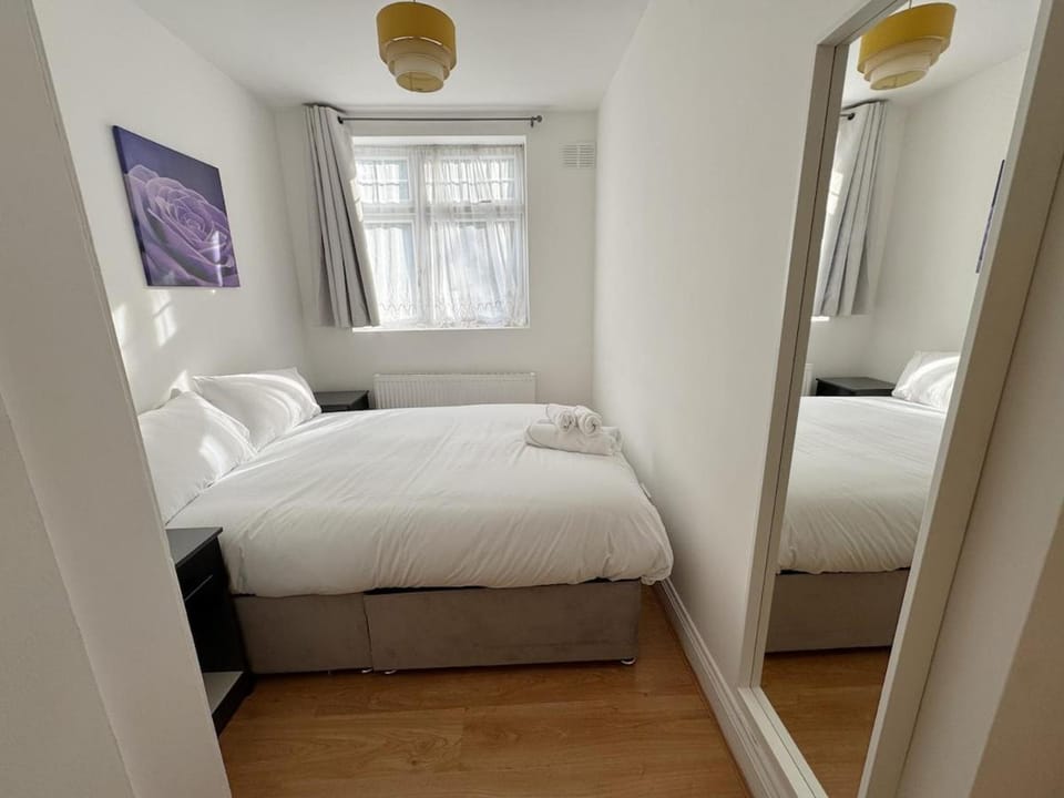 Bright 2BR Flat in West London with Outdoor Space Apartment in Wembley