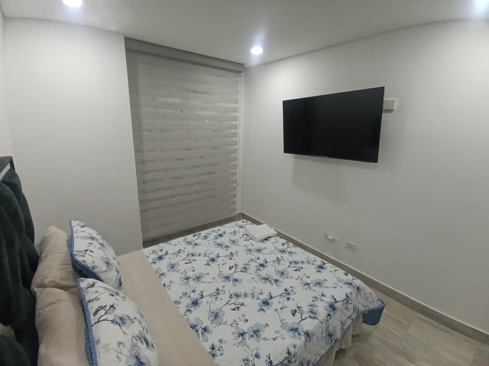 Apartaestudio amoblado, Edificio Avanzzare T2-301 Apartment in Bogota