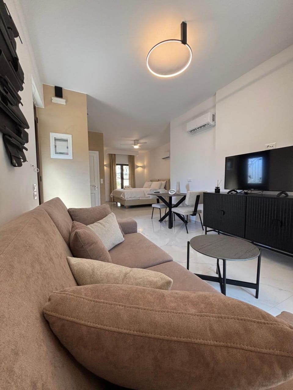 Living room, Seating area, Dining area