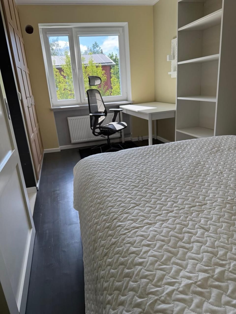 Pargi külaliskorter Apartment in Estonia