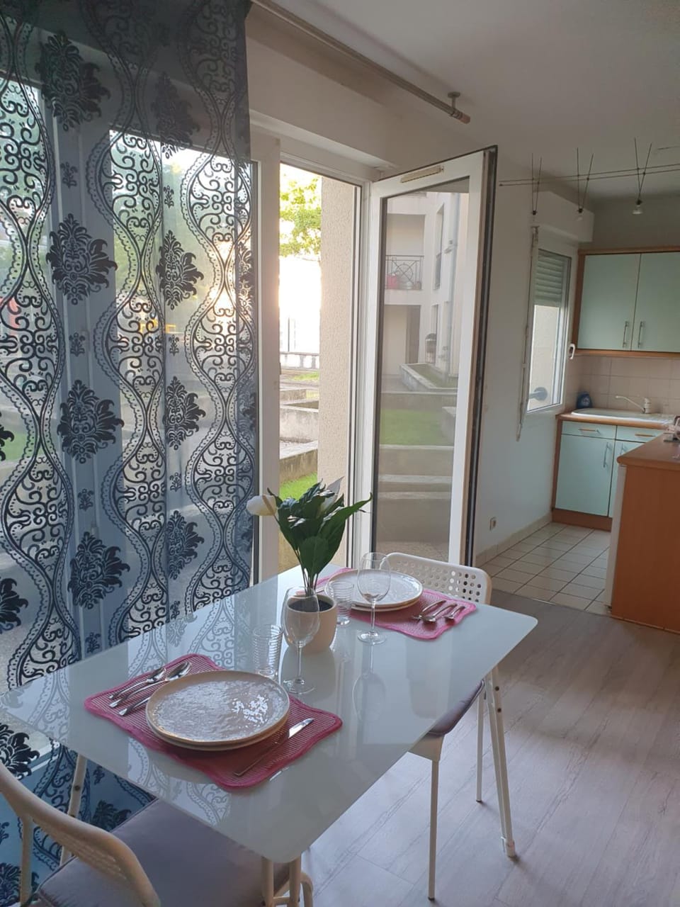 Kitchen or kitchenette, Living room, Dining area