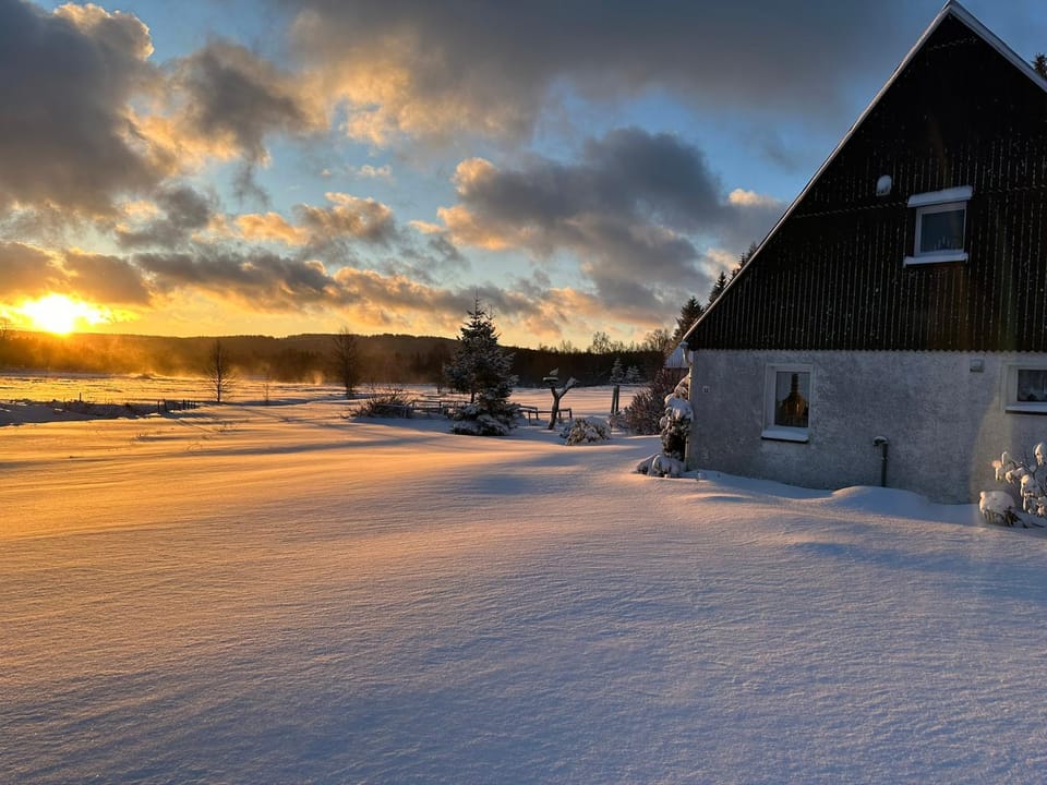 Property building, Natural landscape, Winter, Sunrise