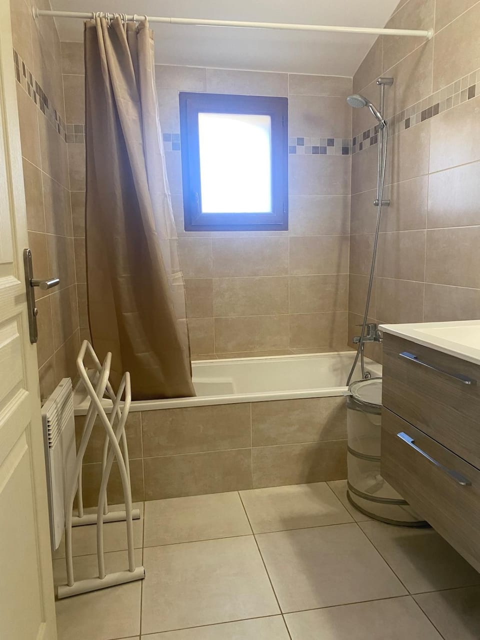 Bathroom, Bath