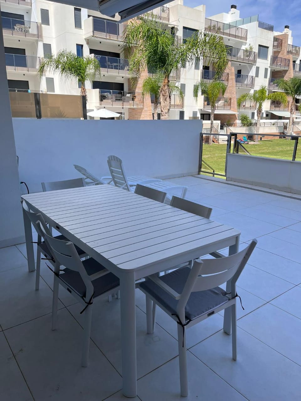 View (from property/room), Balcony/Terrace, Dining area