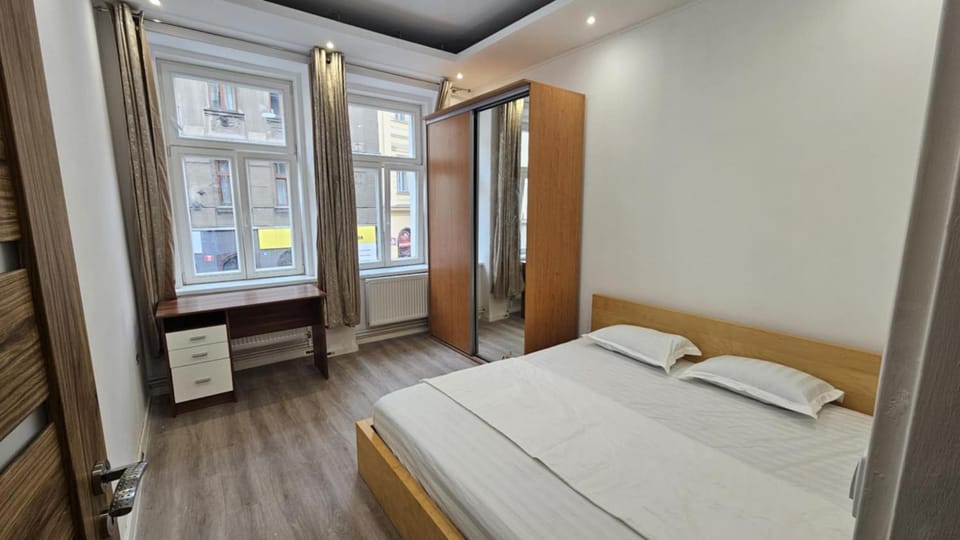 Bed, Bedroom, wardrobe