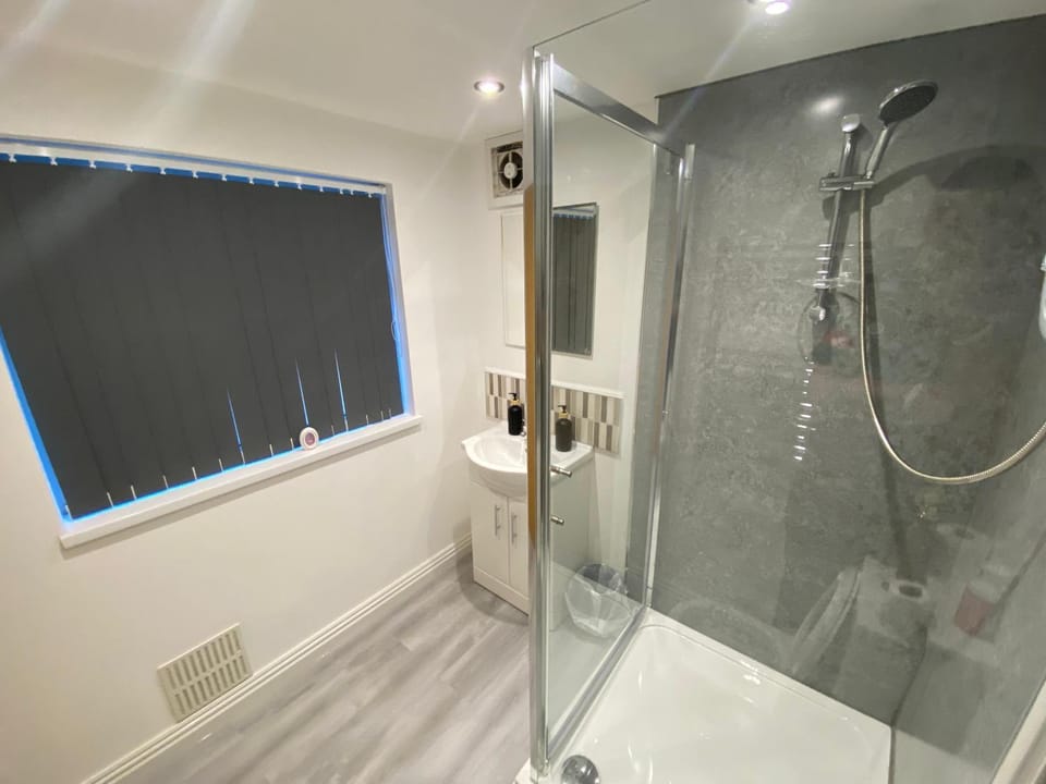 Victoria Home Vacation rental in Stoke-on-Trent