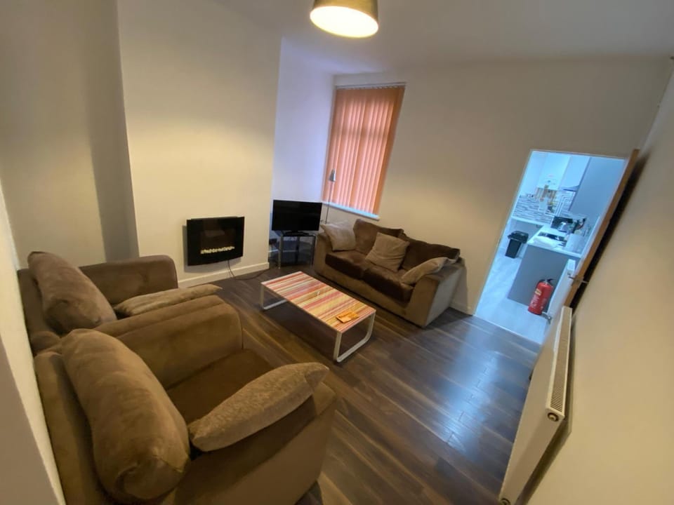 Victoria Home Vacation rental in Stoke-on-Trent
