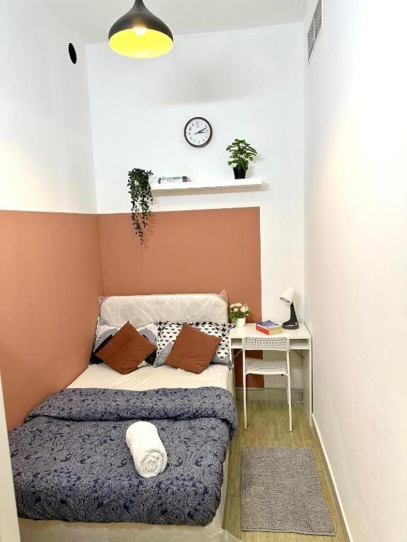Attractive Partition Room Tecom Barsha Heights Vacation rental in Dubai