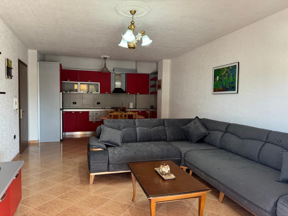Kitchen or kitchenette, Living room, Seating area, Dining area, oven, stove