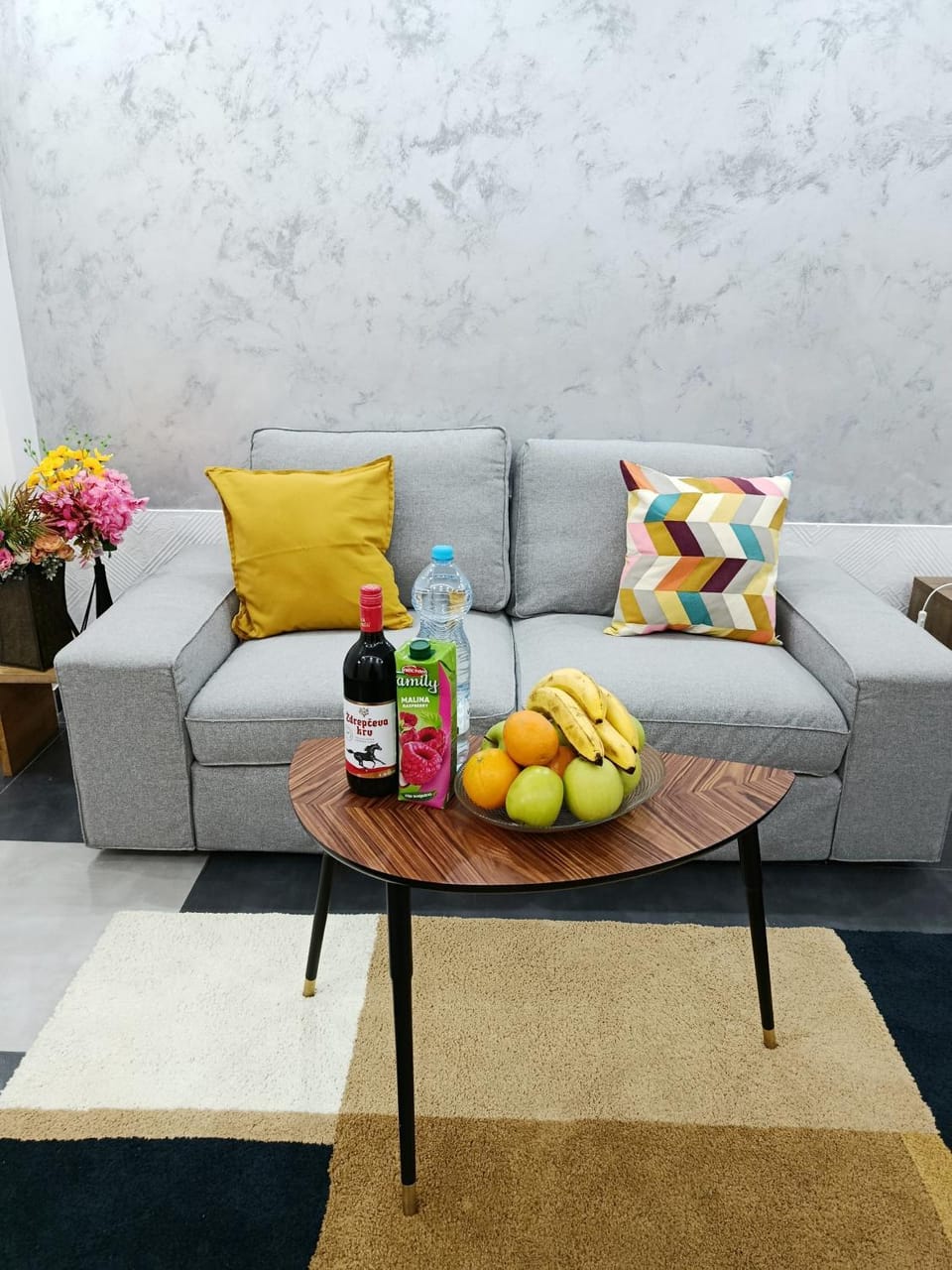 Urban Garden Apartments - Iris Apartment in Belgrade