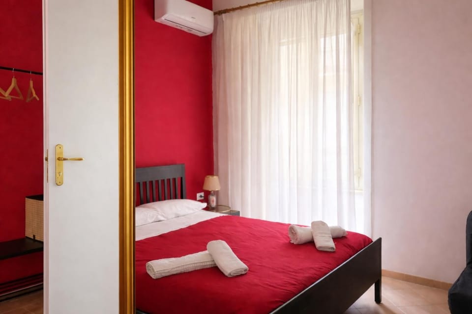 Bed, Photo of the whole room, Bedroom, towels, wardrobe, air conditioner
