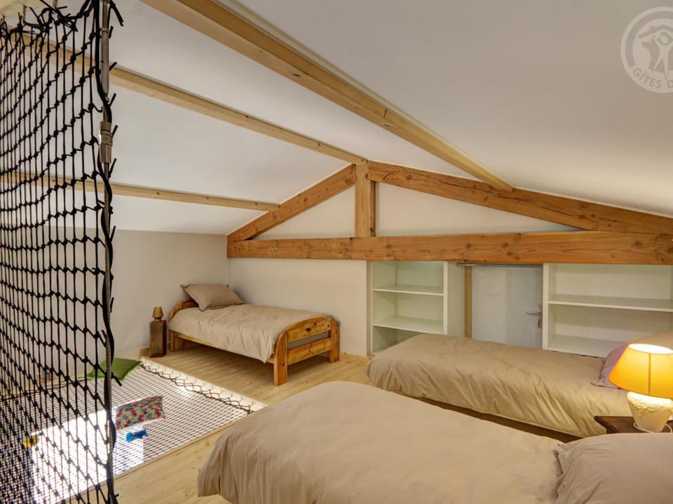 Gîte familial avec fibre, au calme des Monts du Lyonnais - FR-1-496-367 House in Auvergne-Rhône-Alpes