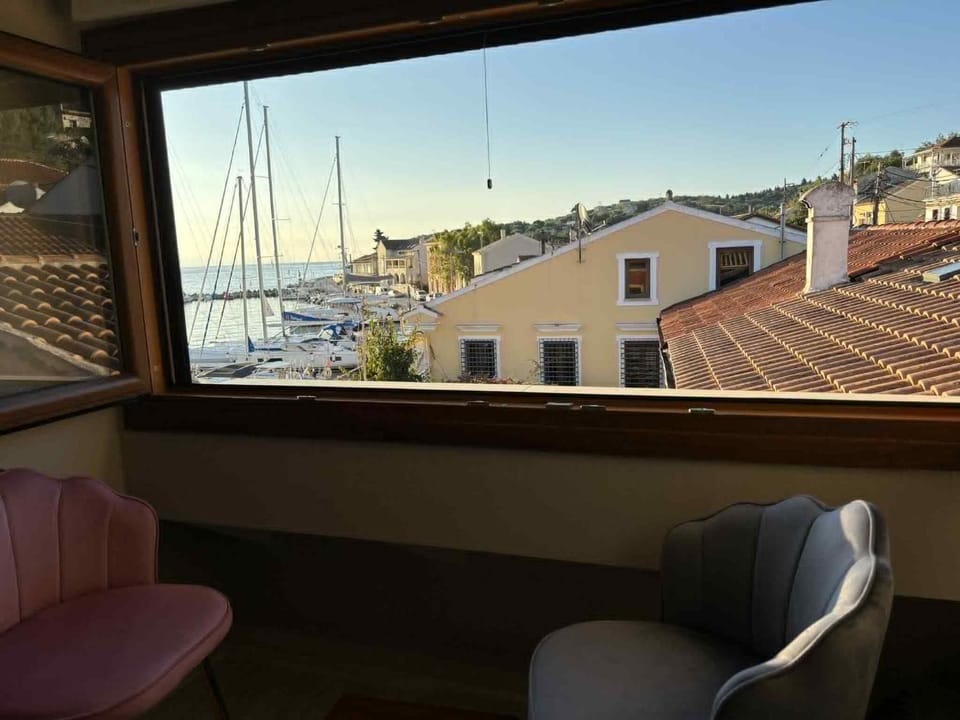 Marilu's port mansion house Apartment in Gaios