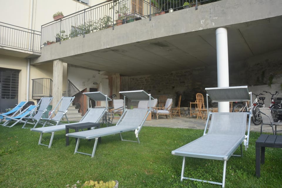 Patio, Garden, sunbed
