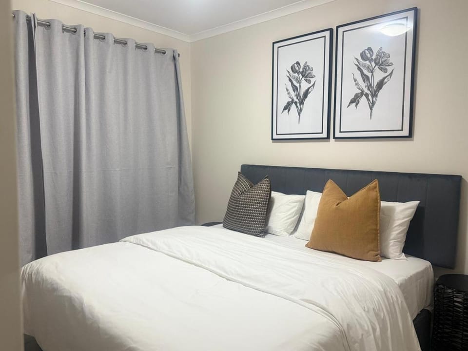 Bed, Bedroom, wardrobe
