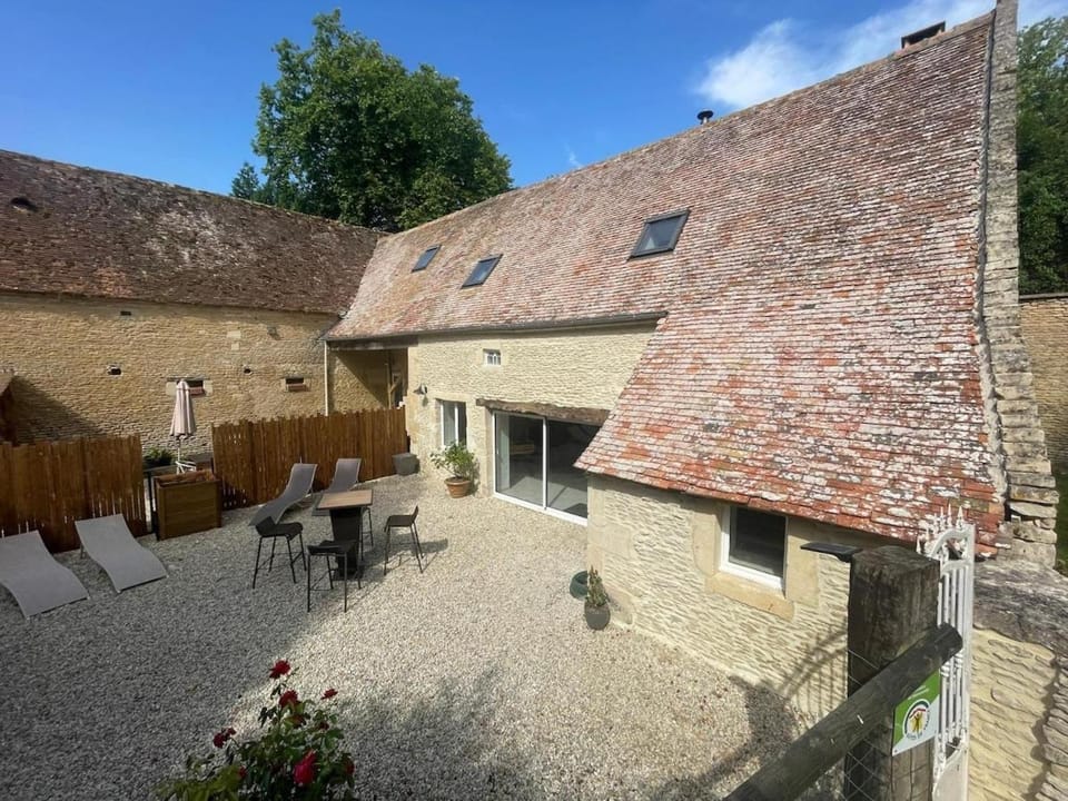 Le pressoir d'Elise Domaine de Valmeray House in Normandy