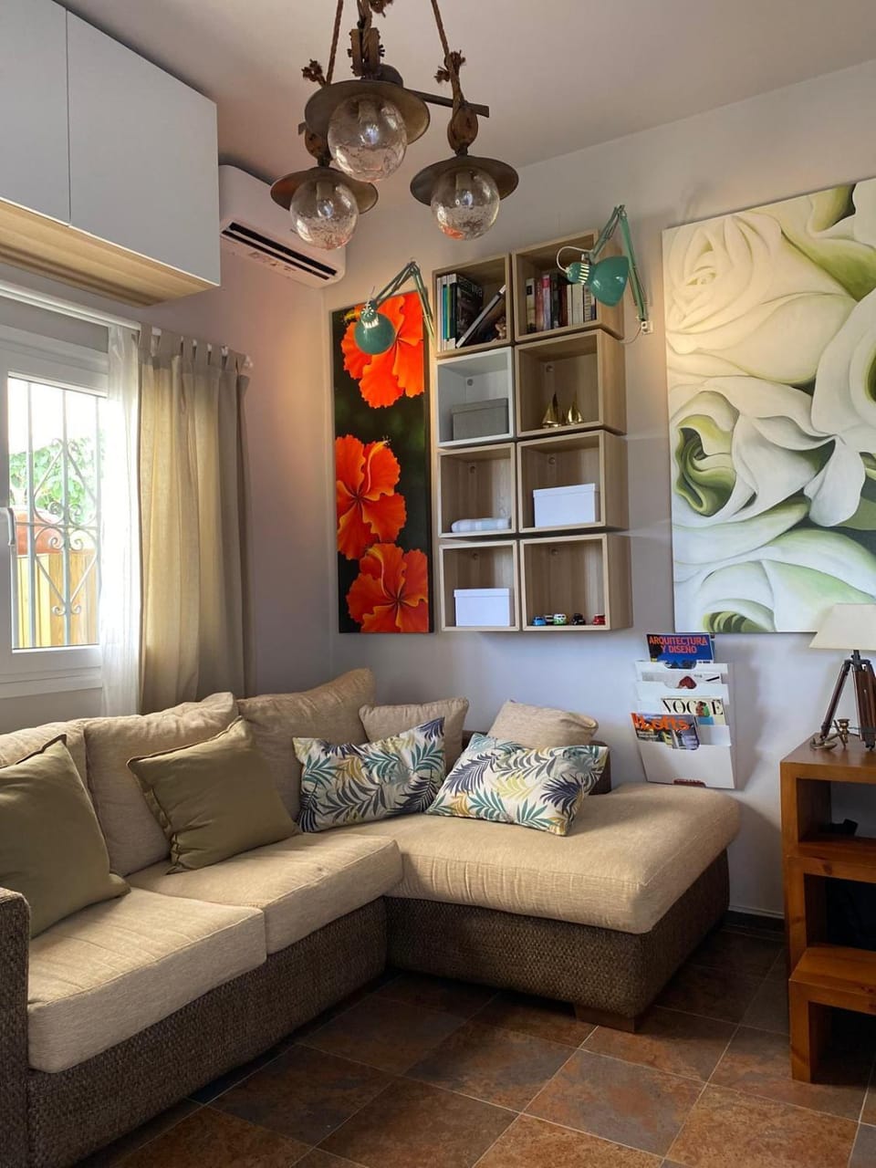 Living room, Seating area