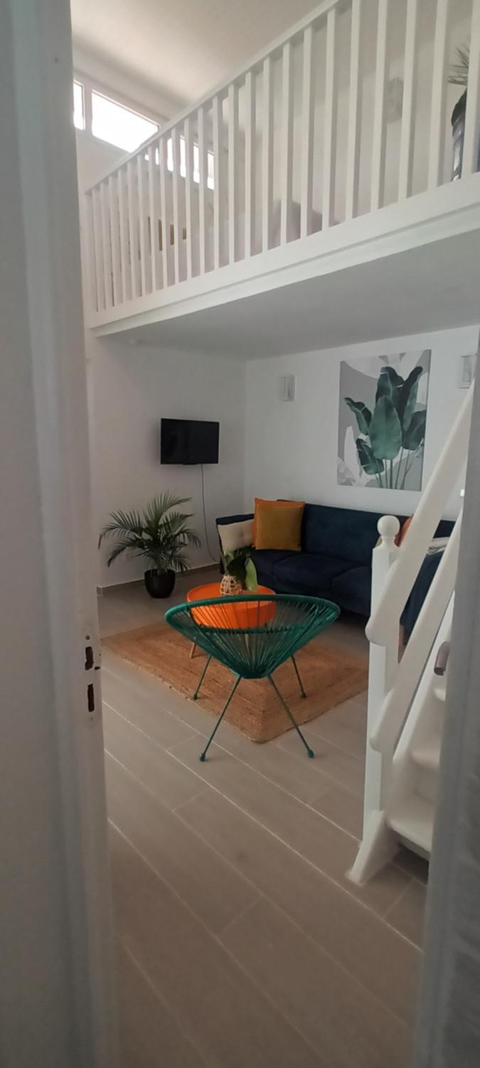 Lumineux Duplex SANDÌA Apartment in Sainte-Anne