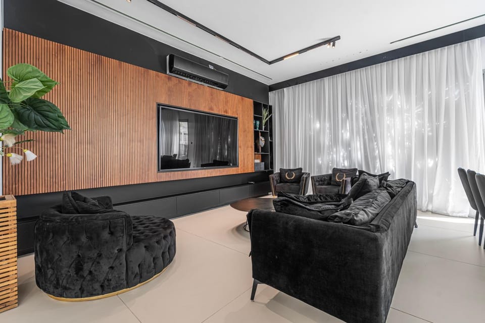 וילה לאגו - בריכה מחוממת Villa in Eilat