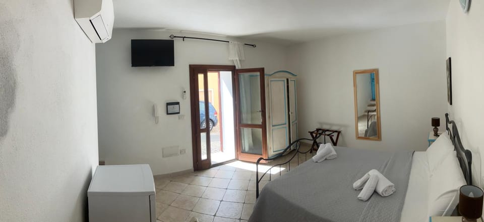 CAMERA ECONOMY Piano Strada, Sas Tilibbas , Ammentos Bed and Breakfast in Sardinia