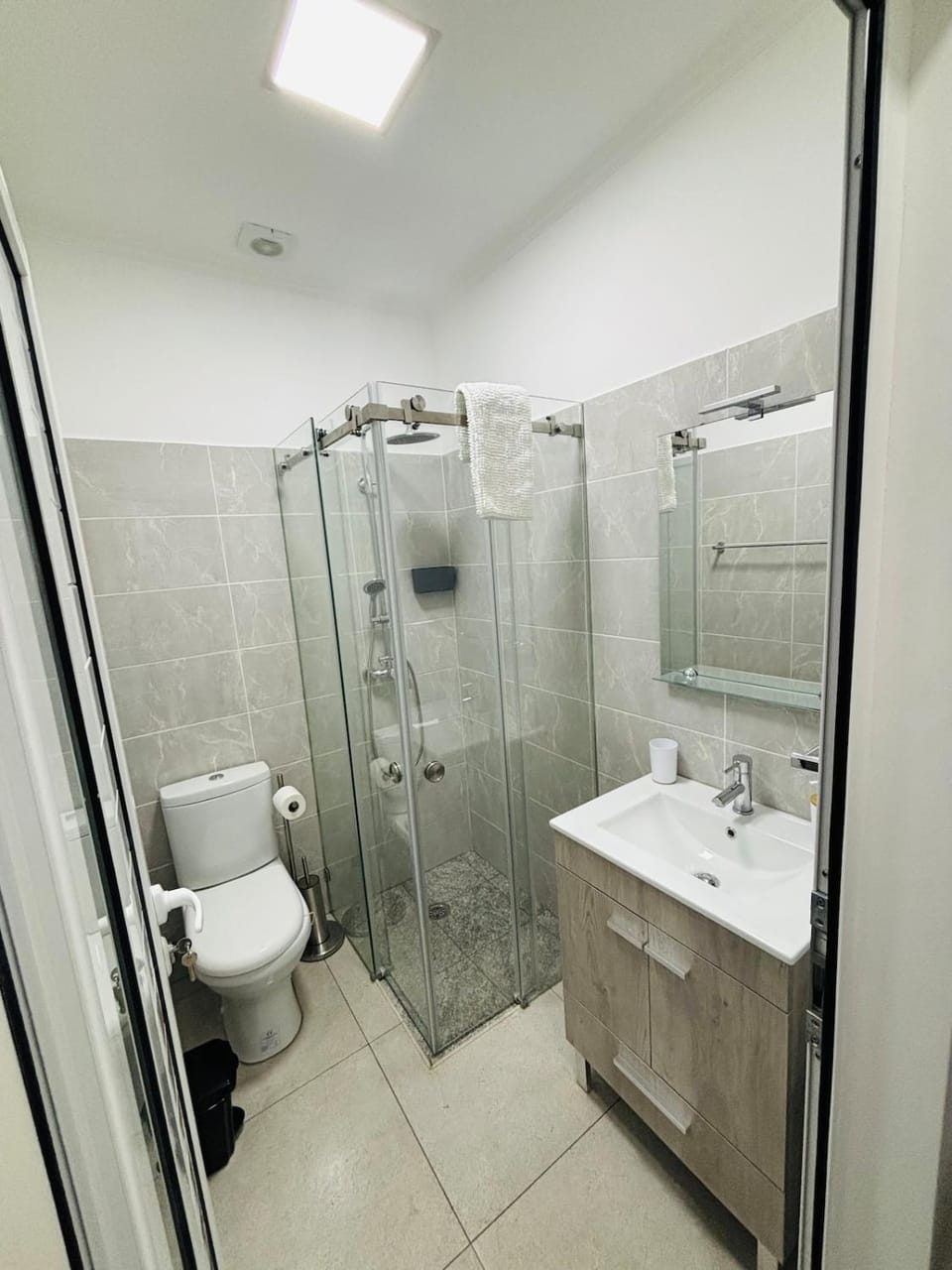 Shower, Toilet, Bathroom