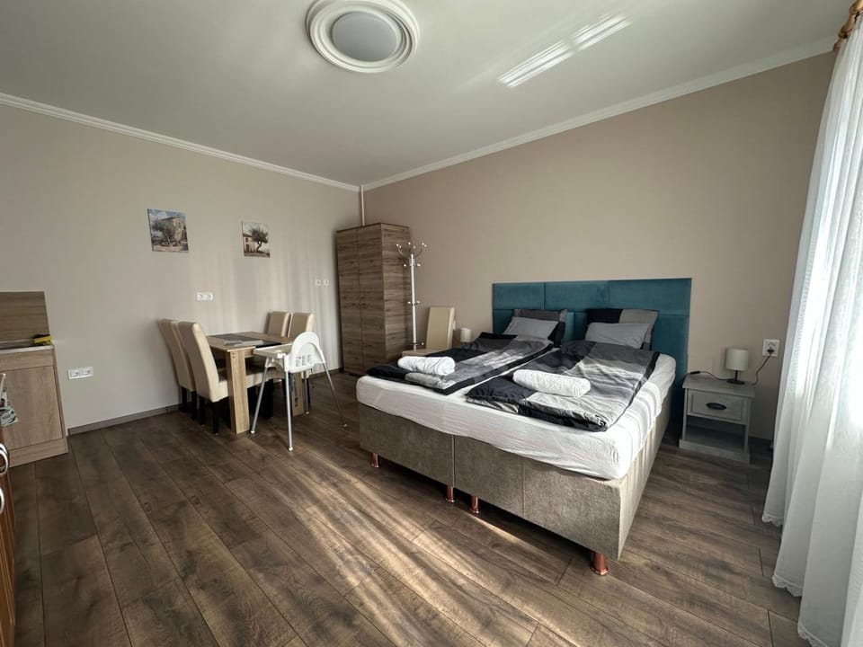 Living room, Bedroom
