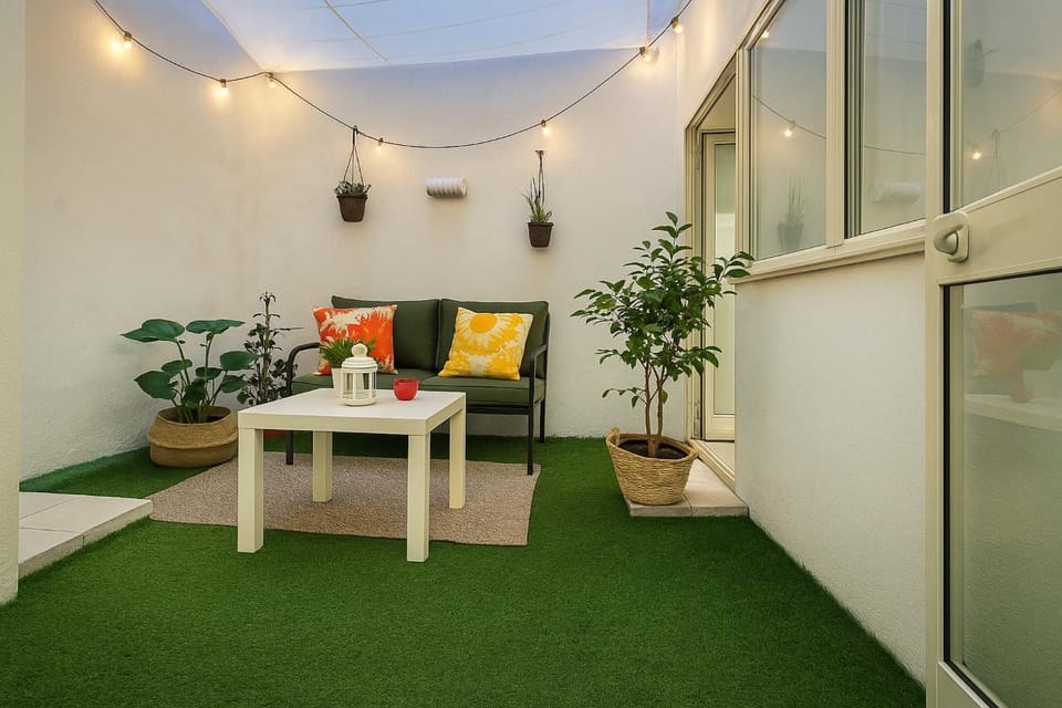 Property building, Patio, Seating area, Dining area, Garden view, Inner courtyard view
