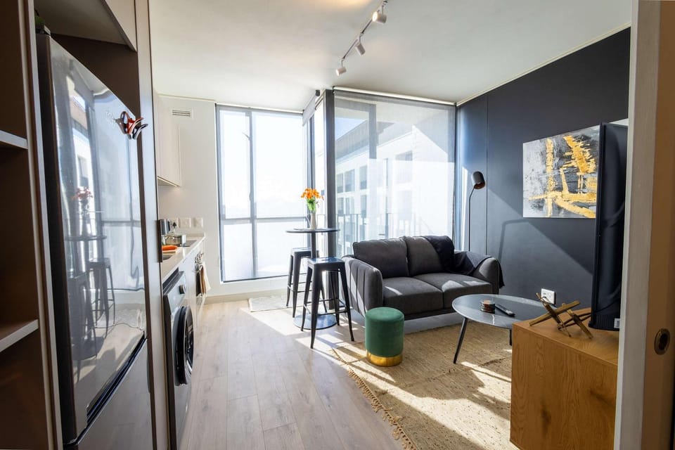Kitchen or kitchenette, Living room, Seating area