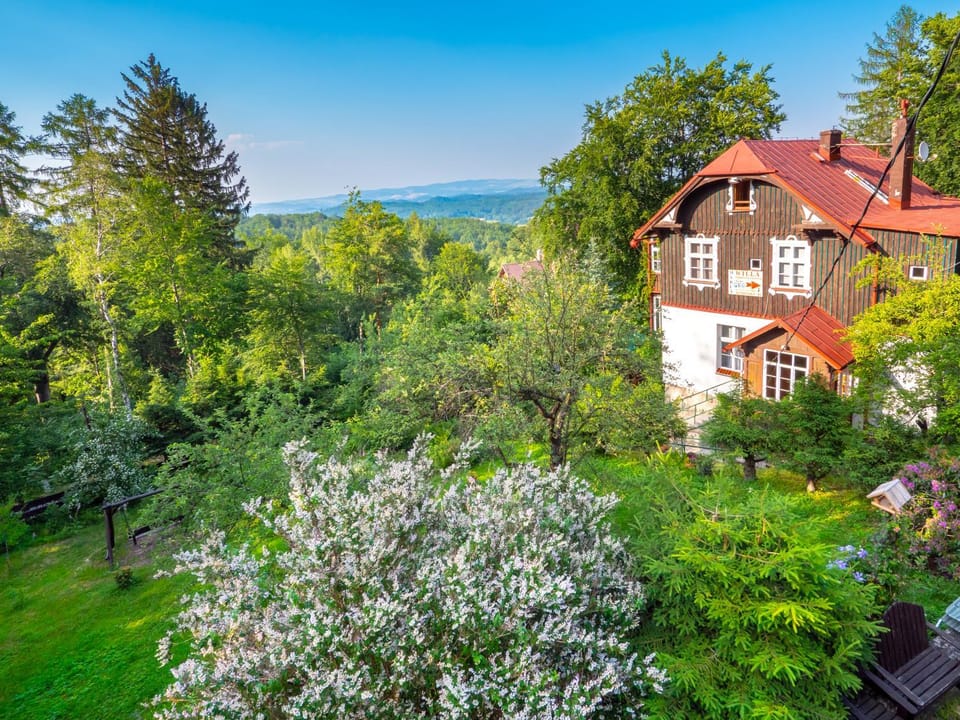 Property building, Spring, Garden, Mountain view