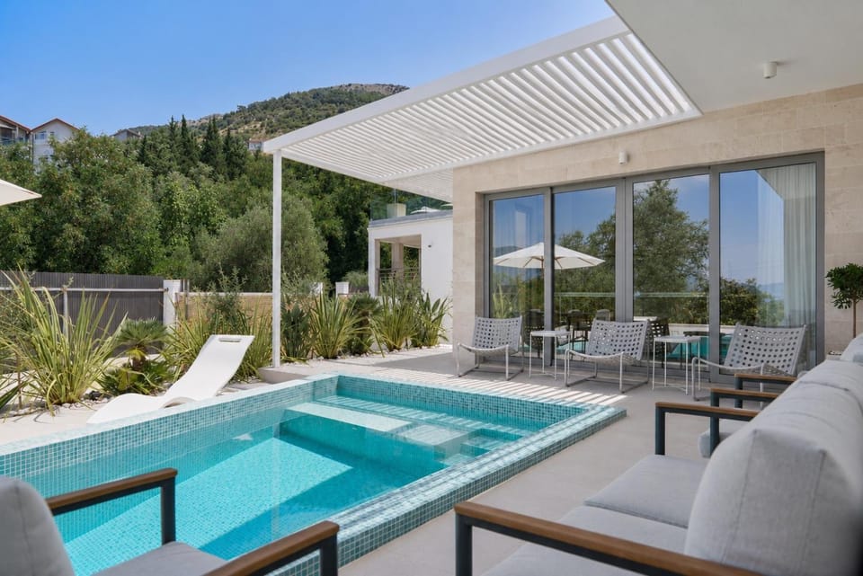 White Pearl Villa Villa in Kotor Municipality