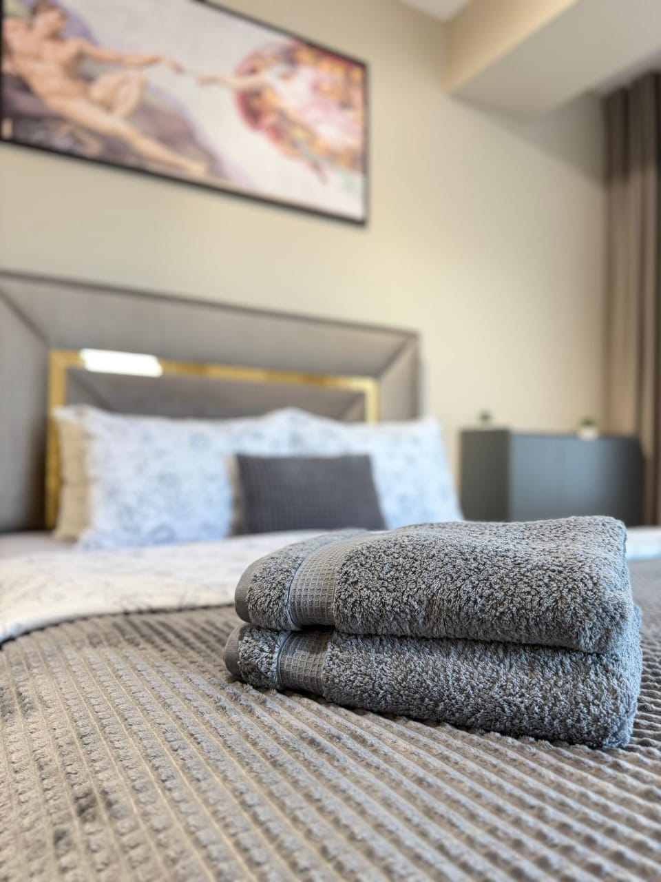 Three Bedroom Apartment in the Center with Balcony Apartment in Chișinău