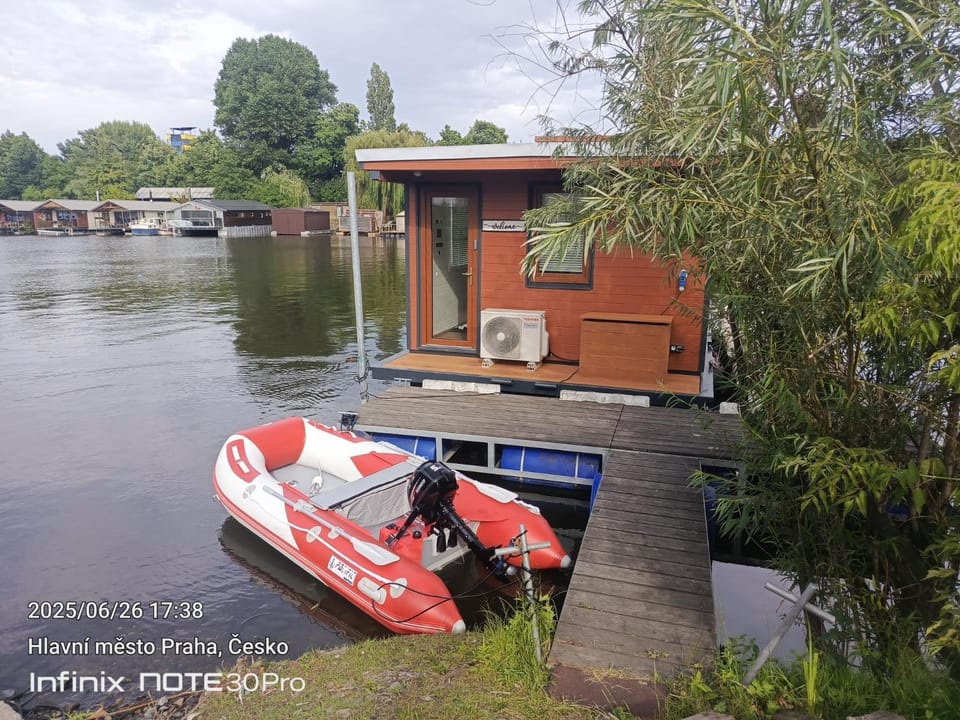 Houseboat Daisy Docked boat in Prague