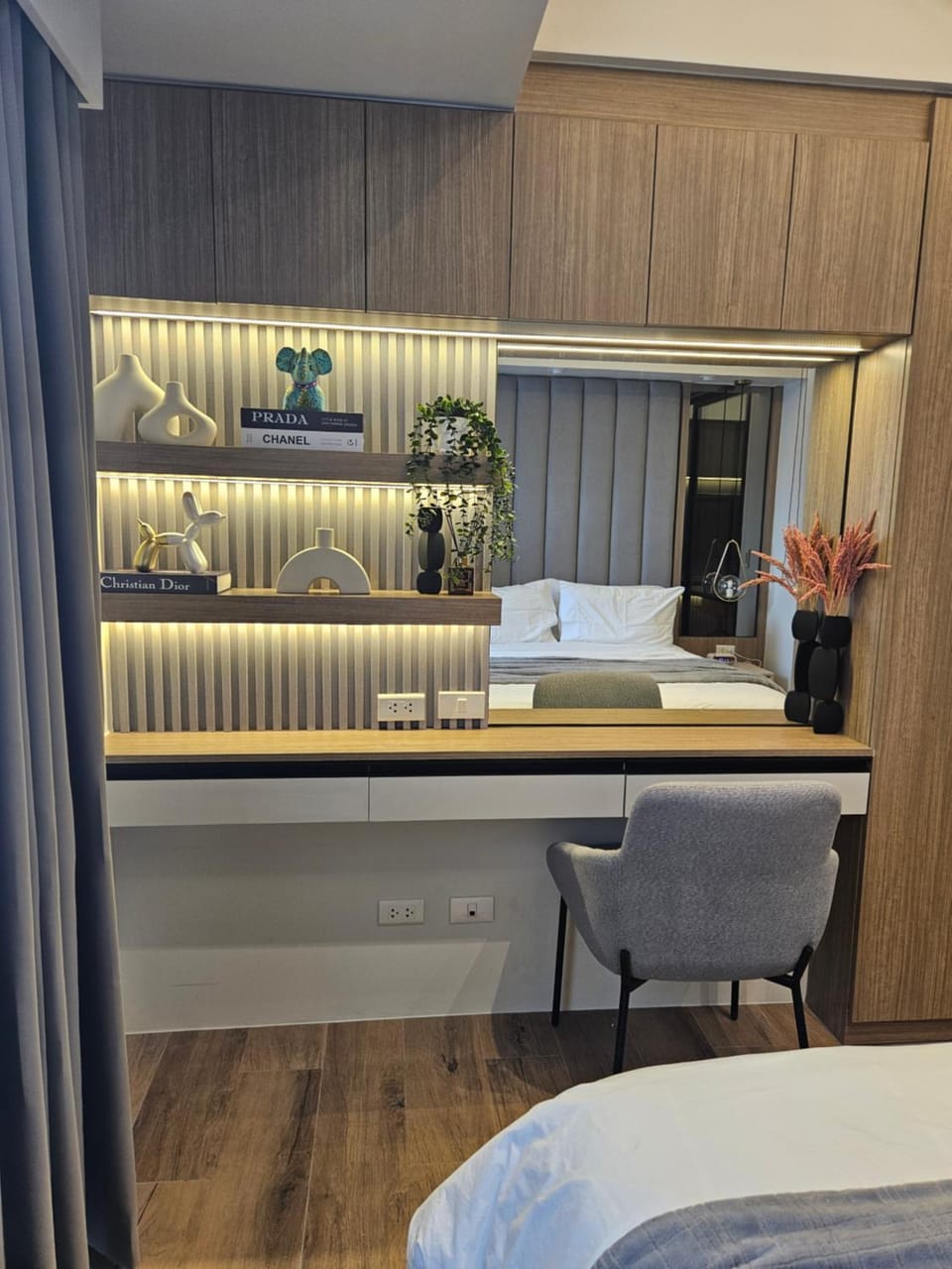Luxury Apartment Suite 1 at Park McKinley West Apartment in Makati