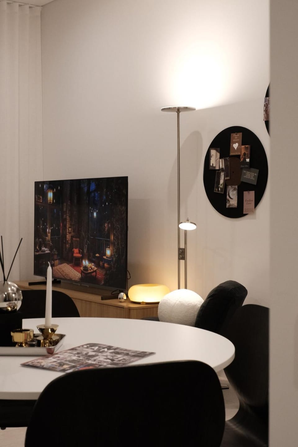 'Vinyl' 1-BR Apt in the heart of Burwood with study n free parking Apartment in Sydney