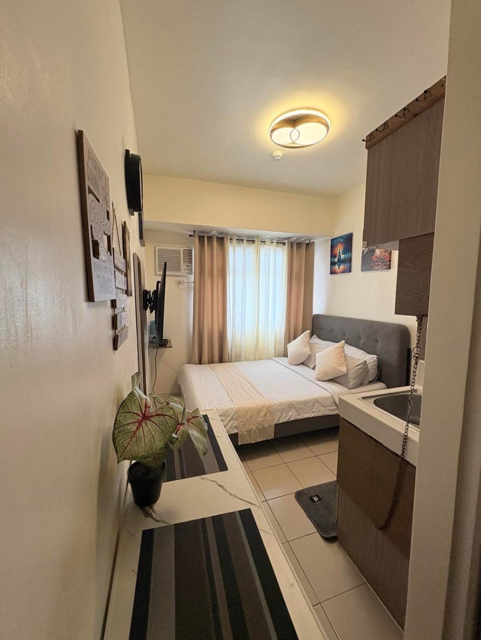 JJMC HOMESTAY028 With Netflix and Unli Wifi Apartment in Mandaluyong