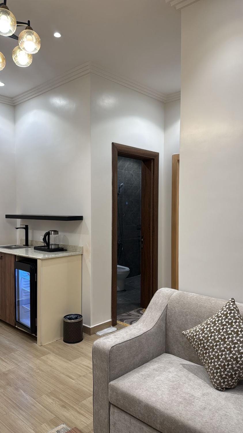 شقق ثلاث ليالي للأجنحة المخدومة Hotel in Riyadh