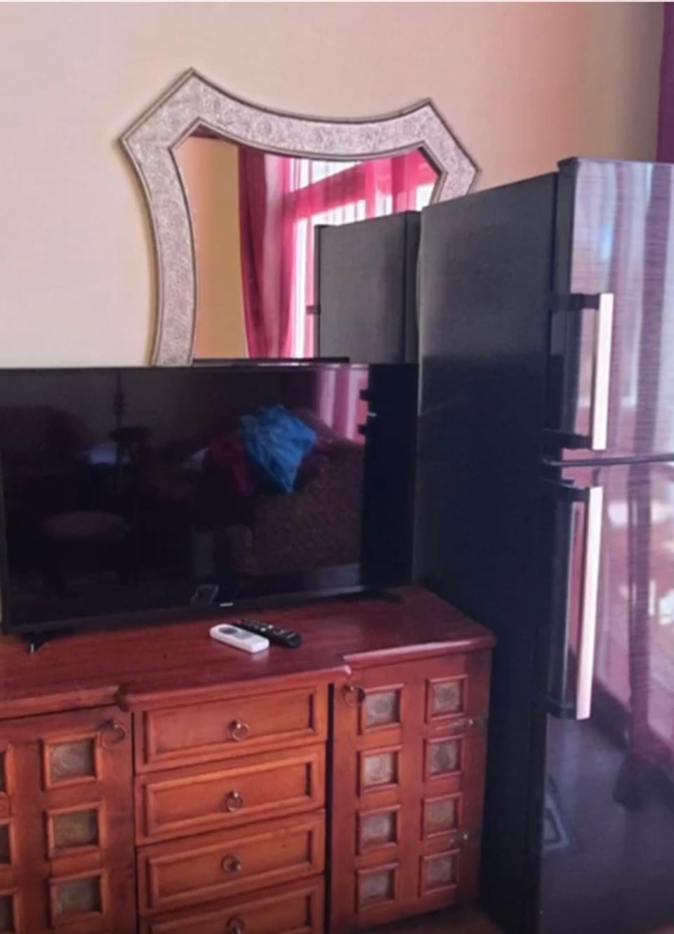 TV and multimedia, Photo of the whole room
