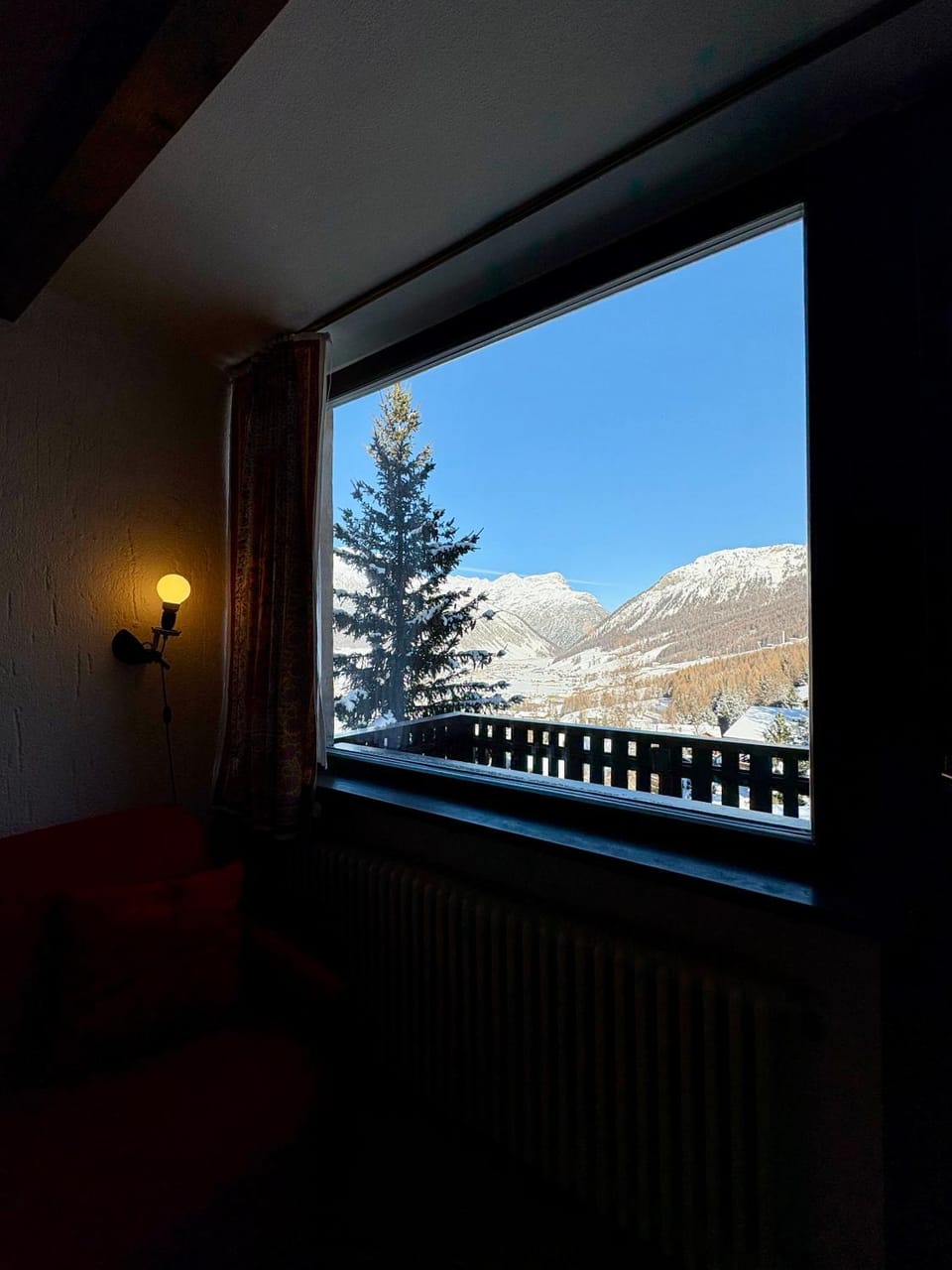 Balcony/Terrace, Mountain view