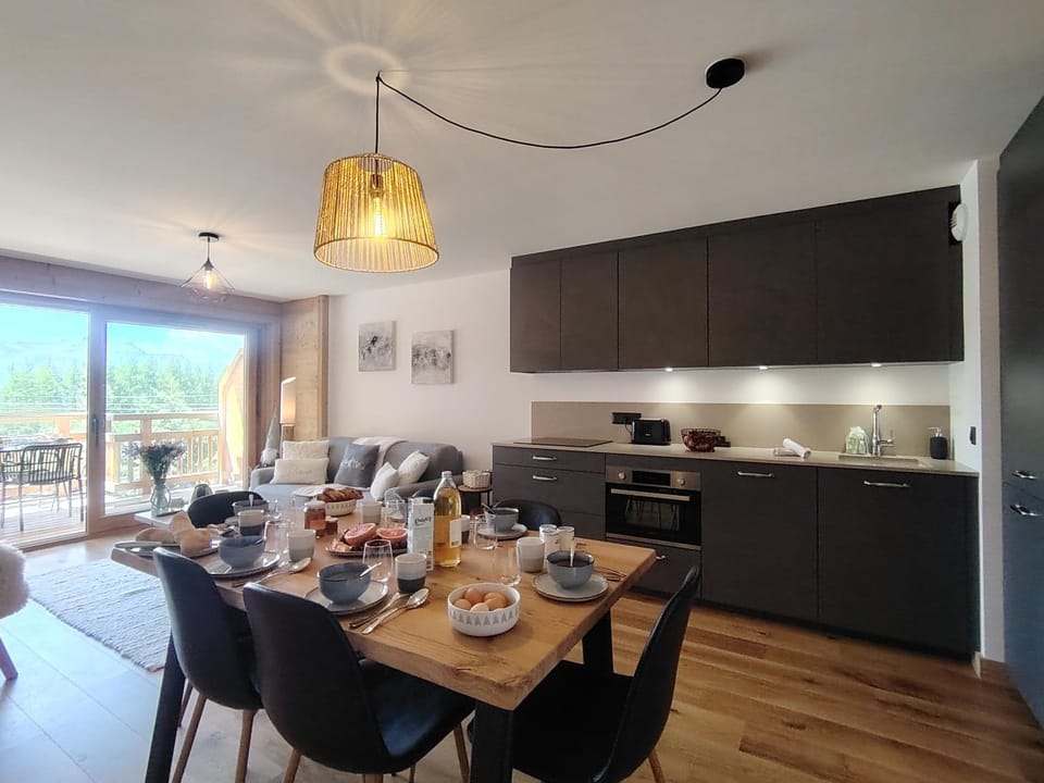 Meals, kitchen
