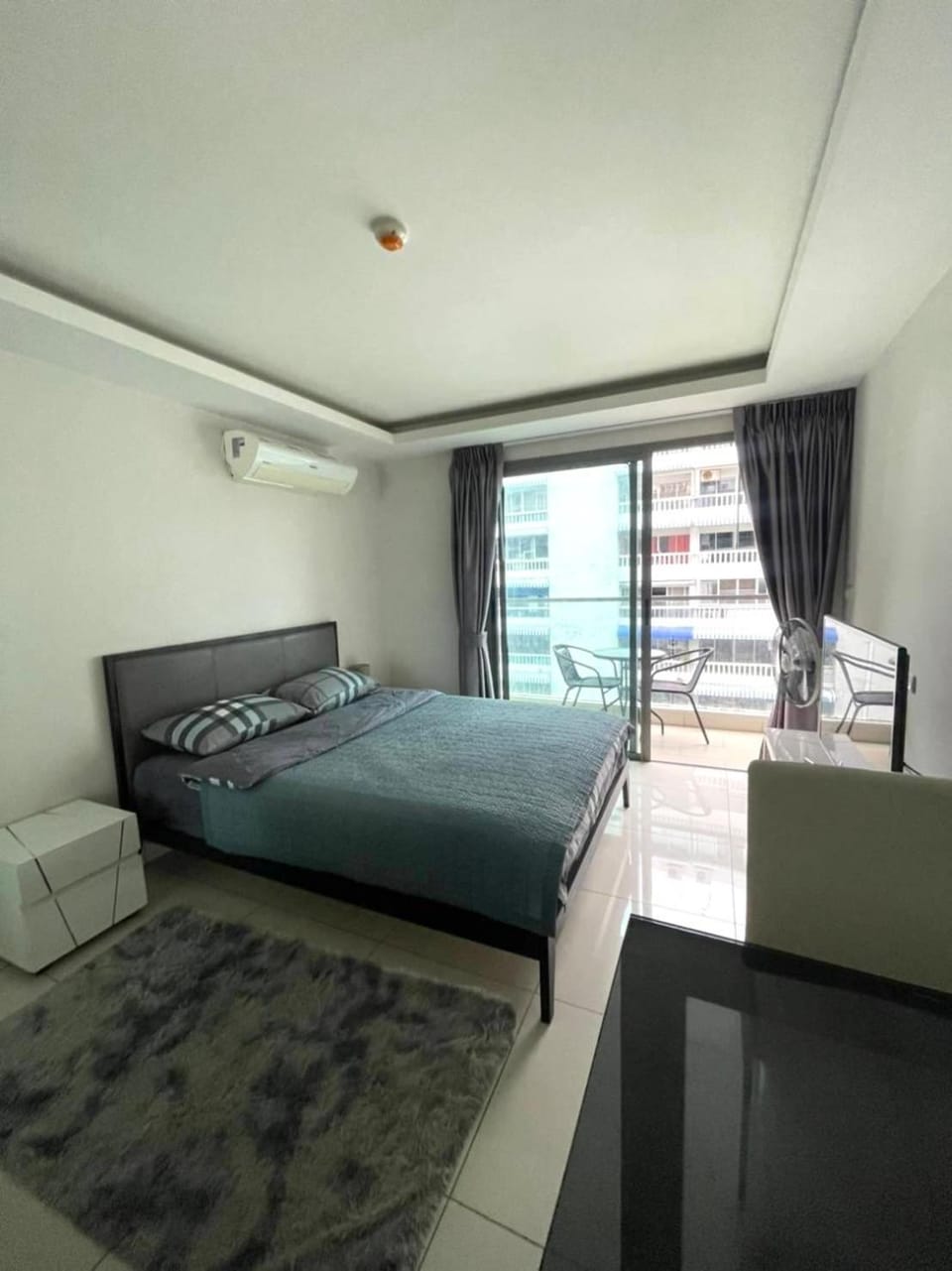 Laguna Bay 2, Studio with Sea View Rooftop Pool Apartment in Chon Buri Changwat