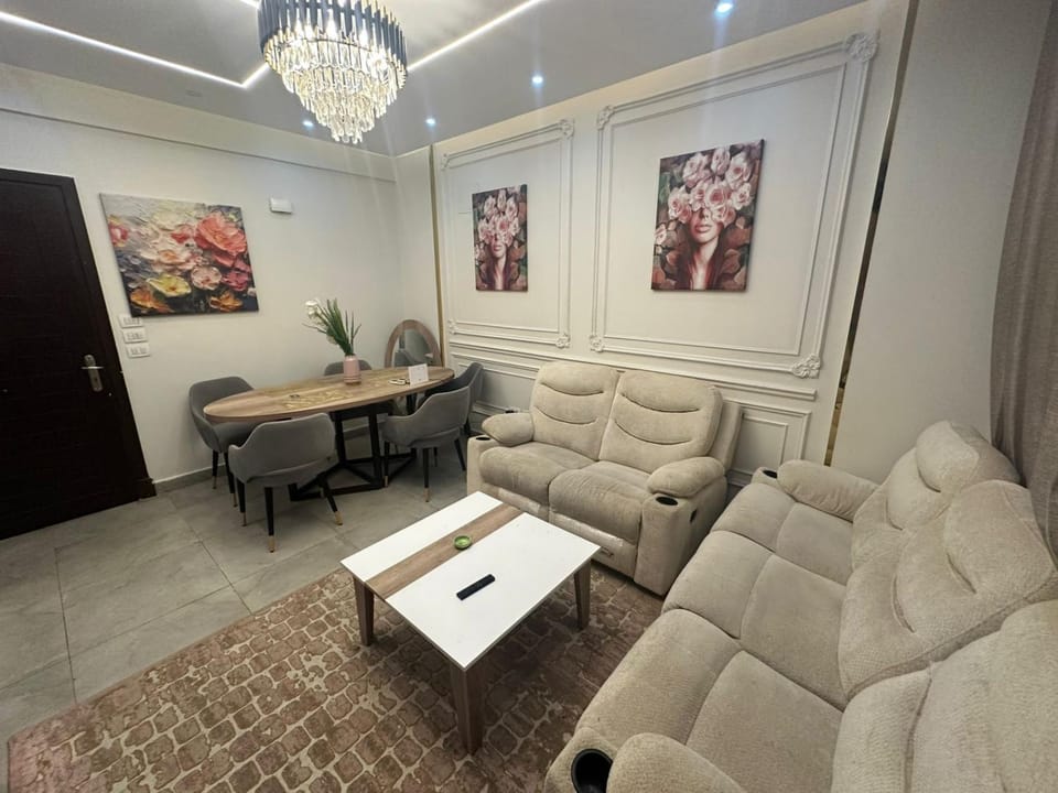 شقة مفروش فندقي في ارقى مراحل مدينتي Apartment in New Cairo City