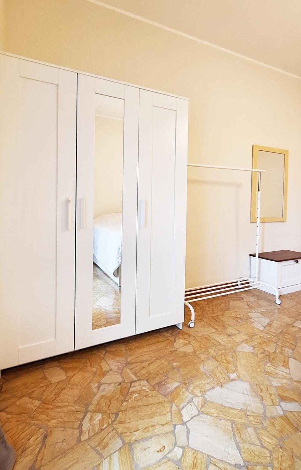 Bedroom, wardrobe
