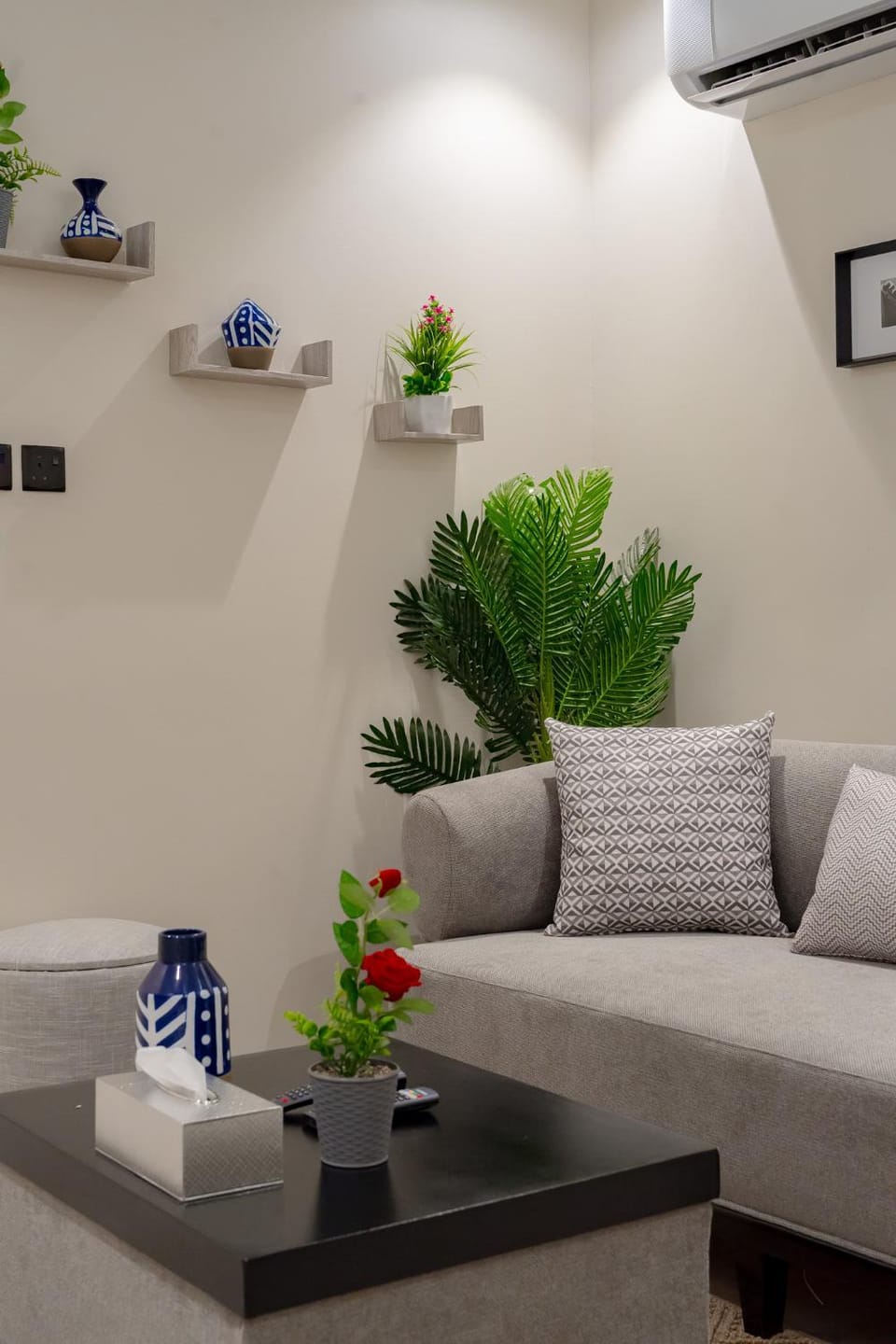 Living room, Seating area