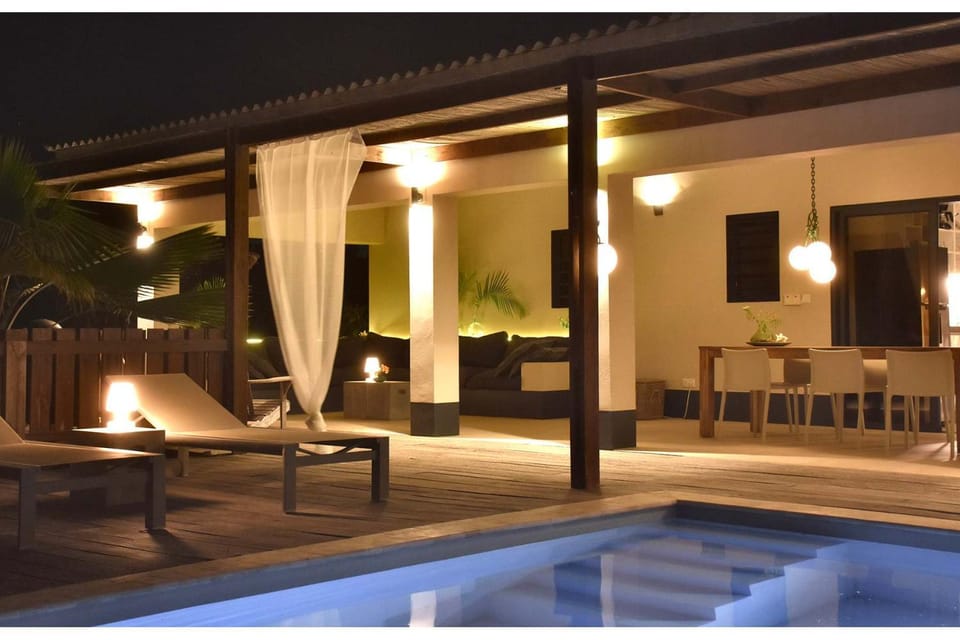 Villa Kas Kris with a tropical garden and a private magnesium pool Villa in Venezuela