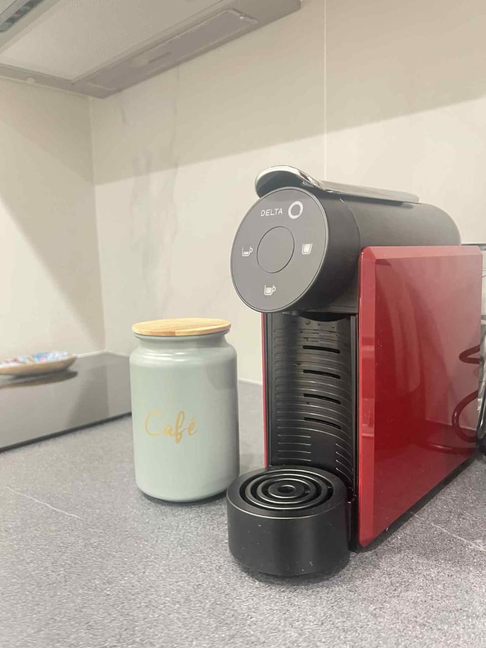 Coffee/tea facilities, Kitchen or kitchenette