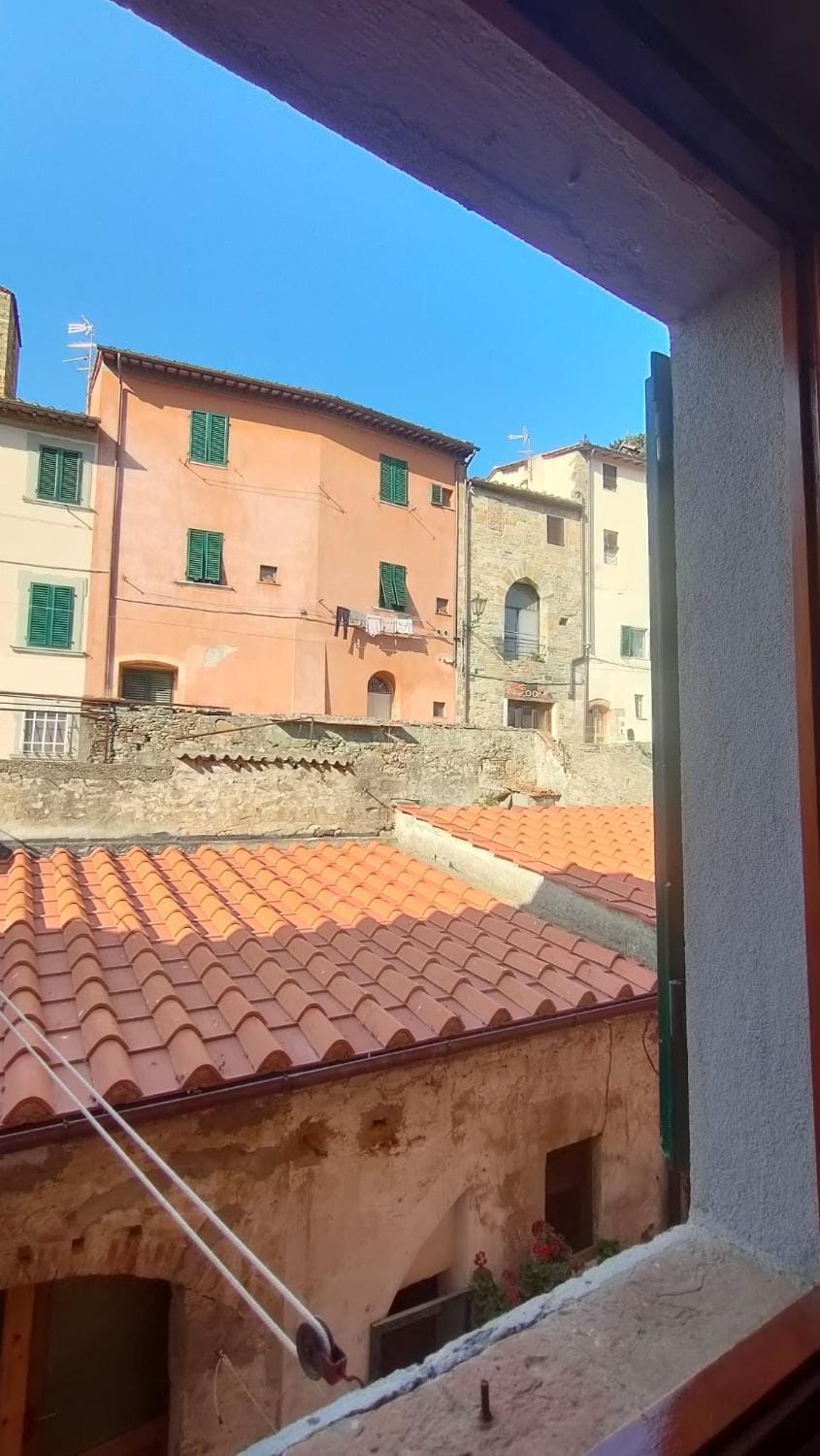 CasaILARIAVicopisano Apartment in Tuscany